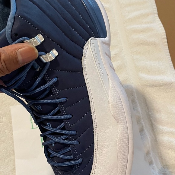 Jordan 12 - Picture 2 of 9